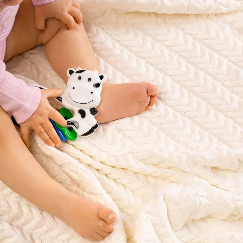 Akuku grzechotka krówka dla dzieci i niemowląt 0+ lekka i poręczna