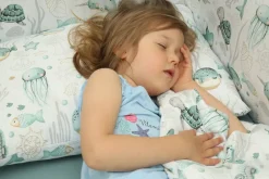 Babymam dwustronny ochraniacz 180x30 do łóżeczka