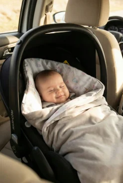 Babymam kocyk otulacz do nosidełka wózka fotelika