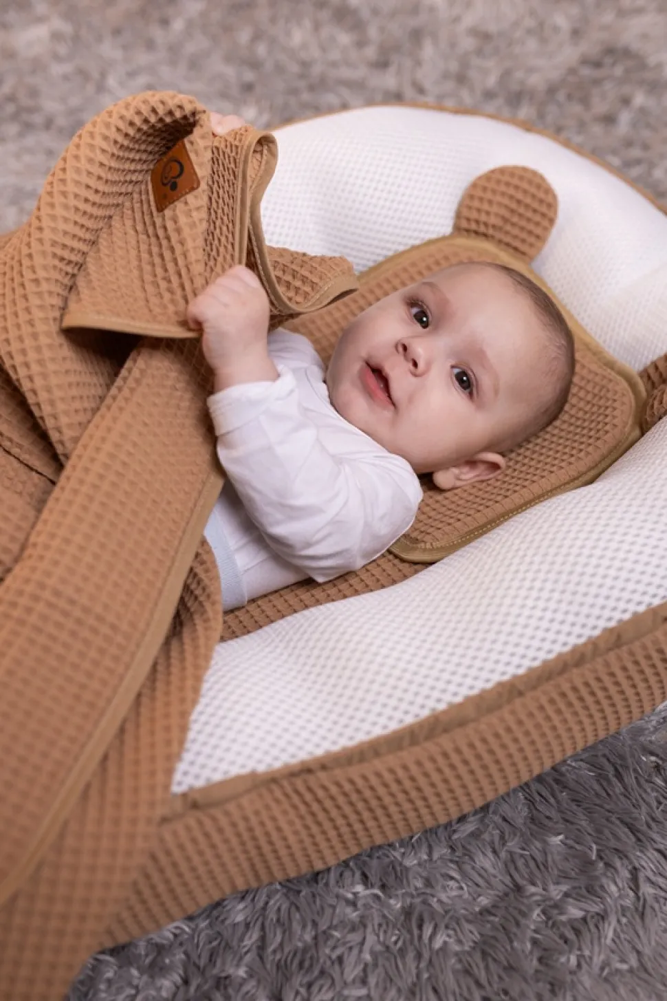 Babymam kokon niemowlęcy AIR 3D safe sleep set gniazdo kojec zestaw