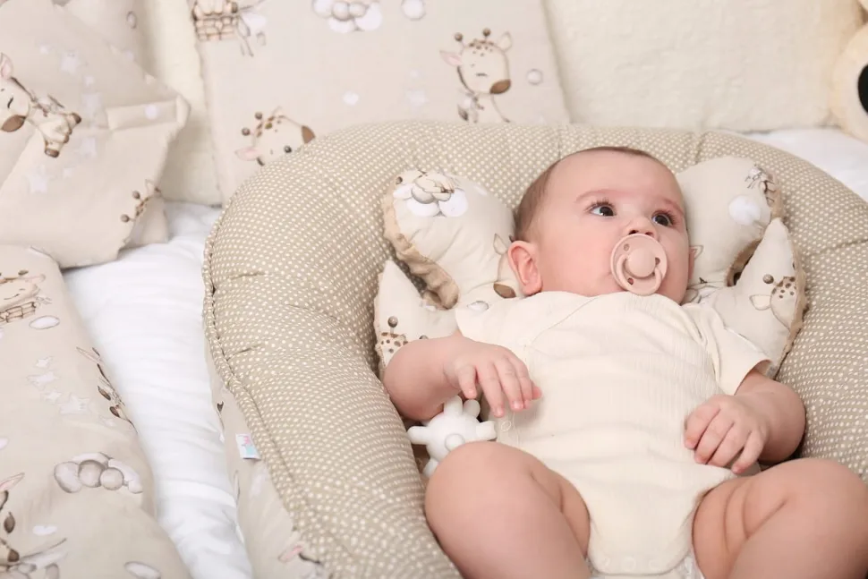 Babymam kokon niemowlęcy gniazdo kojec minky 7 el.