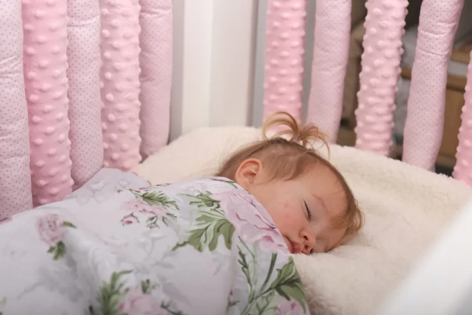 Babymam ochraniacz modułowy do łóżeczka minky 20el