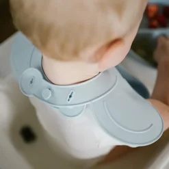 Babyono śliniak silikonowy regulowane zapięcie kieszonka