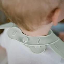 Babyono śliniak silikonowy regulowane zapięcie kieszonka
