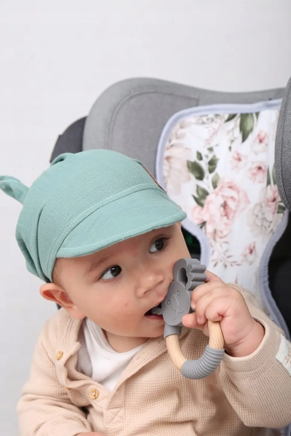Chustka wiązana z daszkiem muślinowa chusteczka czapka na głowę Babymam