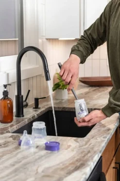 Lansinoh butelka do karmienia 240ml + smoczek średni przepływ