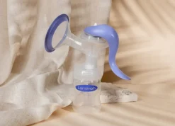 Lansinoh laktator ręczny dwufazowy manualny odciągacz mleka butelka 160ml