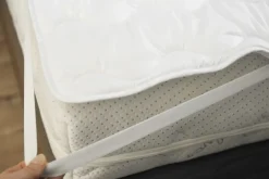 Nakładka na materac 160x200 topper nawierzchniowy ochraniacz podkład Babymam