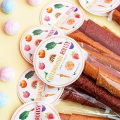 Naturalnie zdrowi witaminowe rollsy twiksy truskawka i marchewka 15g przekąska dla dzieci