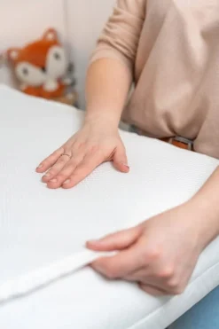 Ochraniacz podkład na materac 120X60 wodoodporny oddychający 3D Air Flow Babymam
