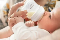 Philips Avent butelka antykolkowa natural response 125ml SCY900/01