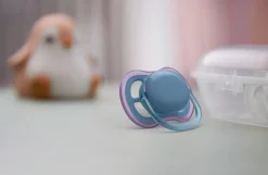 Philips Avent smoczek ultra air 6-18m oddychający + etui
