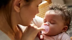 Philips avent smoczek uspokajający gryzak soothie 0-6m + etui