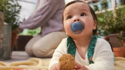 Philips avent smoczek uspokajający ultra soft 6-18m 2szt + etui