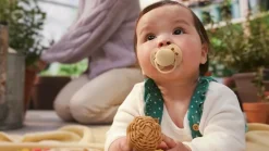 Philips avent smoczek uspokajający ultra soft 6-18m 2szt + etui