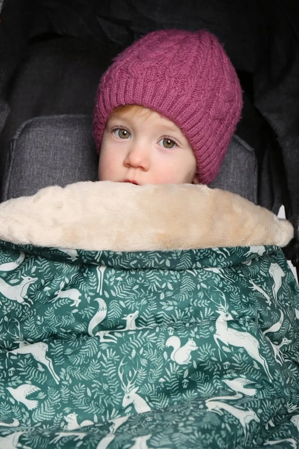 Śpiworek do wózka spacerowego spacerówki nieprzemakalny uniwersalny Babymam