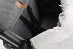 Śpiworek do wózka spacerowego spacerówki nieprzemakalny uniwersalny Babymam