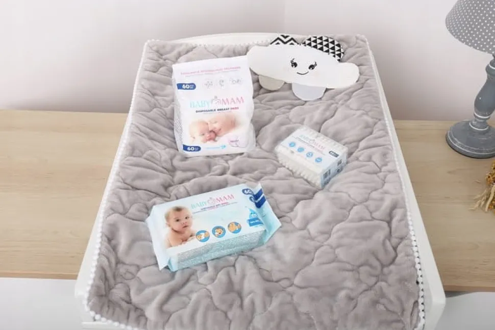 Wkładki laktacyjne superchłonne żelujące 5x60 300szt Babymam