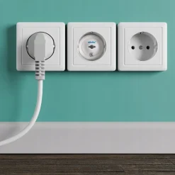 Zabezpieczenia do kontaktów gniazd elektrycznych 6szt + kluczyk Akuku