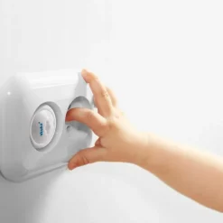 Zabezpieczenia do kontaktów gniazd elektrycznych 6szt + kluczyk Akuku